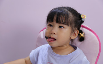 如何糾正小孩發(fā)音？